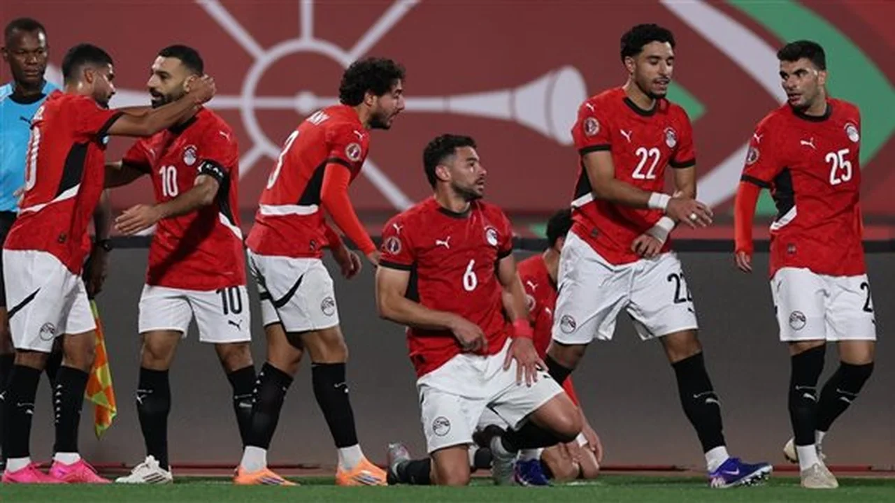 صافرة البداية.. موعد لقاء مصر وبنين والقنوات المفتوحة في أمم إفريقيا 2025